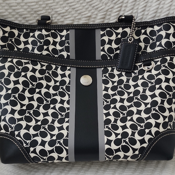 Coach Black and White Chelsea Tote Bag - Picture 1 of 11